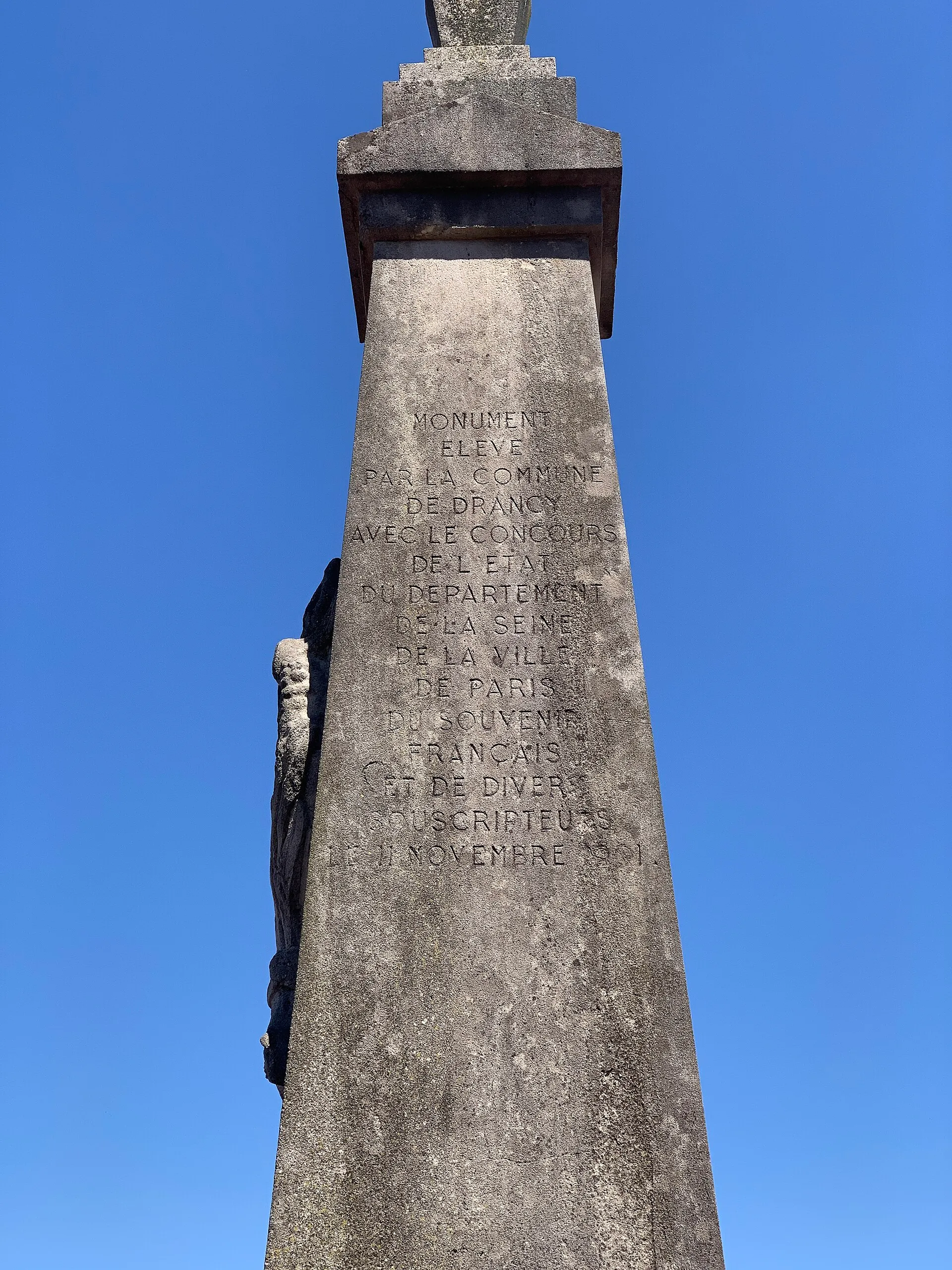 Le monument aux morts de la guerre de 1870 à Drancy
