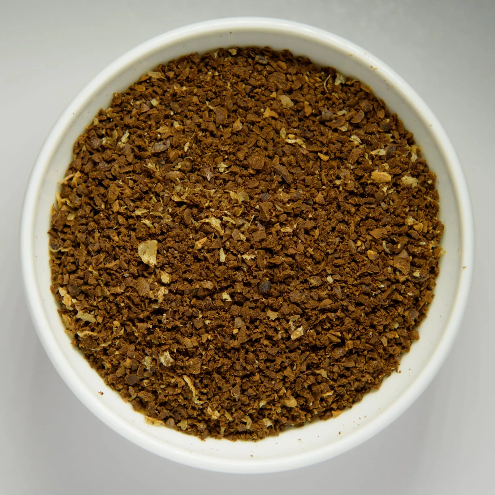 Du marc de café, un engrais naturel à utiliser avec discernement